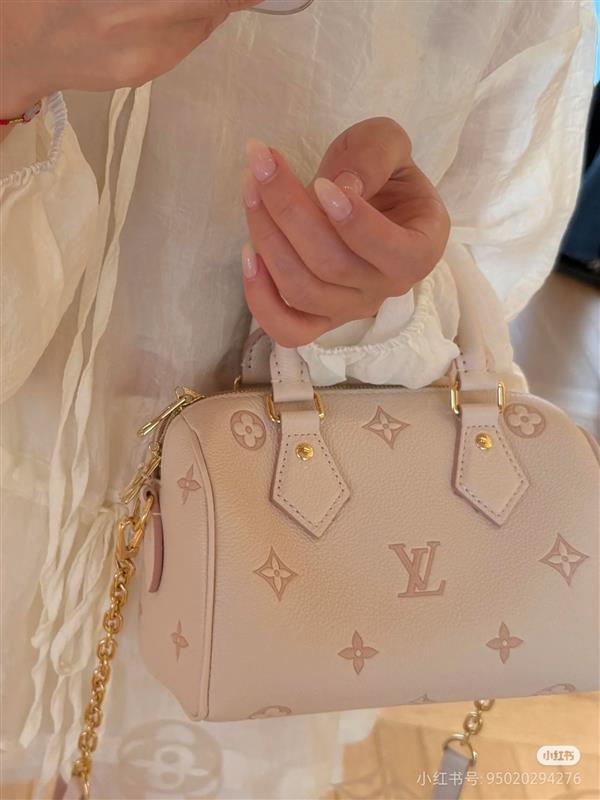 2026120163139903 330